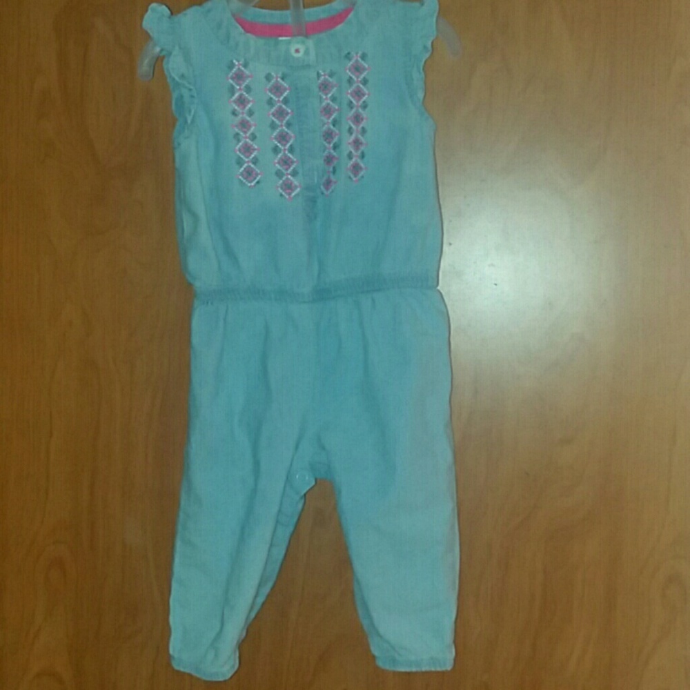A baby jumpsuit. Euc.
